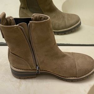 Tan Boots